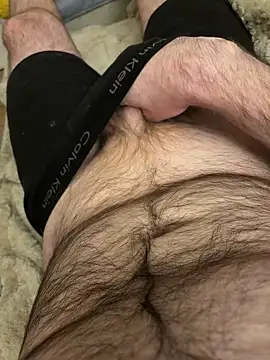 Straightlad95 online show from November 9, 2025, 1:48 am