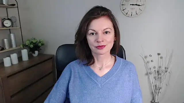 Snapshot of VivianWILD chatting on January 13, 2025, 6:49 am VivianWILD online show from January 13, 2025, 6:49 am