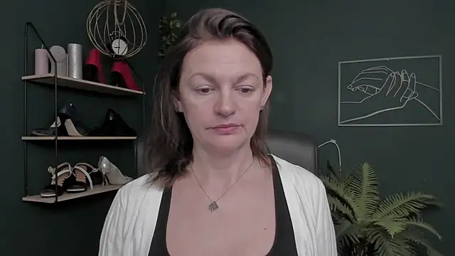 VivianWILD online show from November 14, 2025, 8:13 am