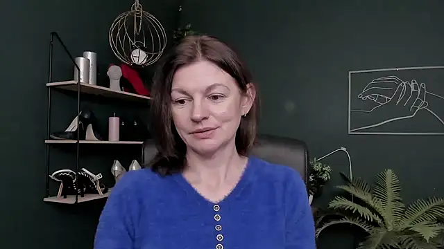 Snapshot of VivianWILD chatting on January 12, 2026, 7:13 am VivianWILD online show from January 12, 2026, 7:13 am