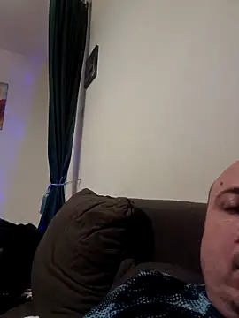 Snapshot of CoupleHot_69_DreamSex chatting on March 17, 2026, 12:37 am CoupleHot 69 DreamSex online show from March 17, 2026, 12:37 am