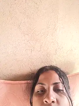 Giselabrunette25 online show from December 21, 2025, 2:24 pm