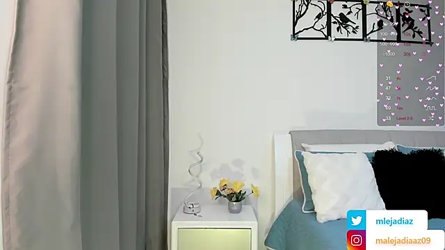 MalejaDiaz  online show from February 17, 2025, 9:08 pm