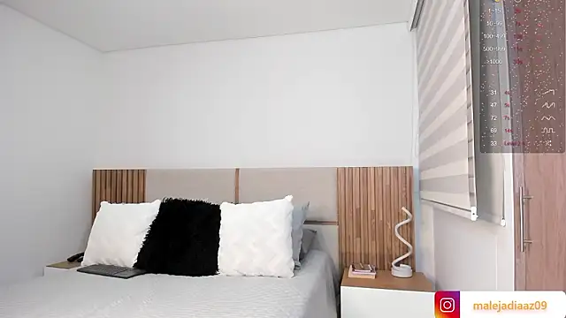 Snapshot of MalejaDiaz_ chatting on January 17, 2026, 3:50 pm MalejaDiaz online show from January 17, 2026, 3:50 pm