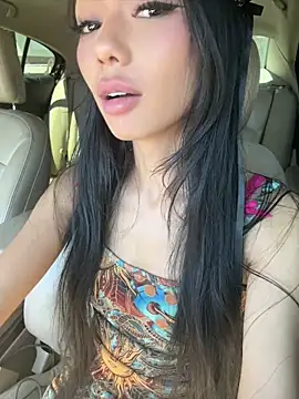 yummyrina online show from May 15, 2026, 7:32 pm