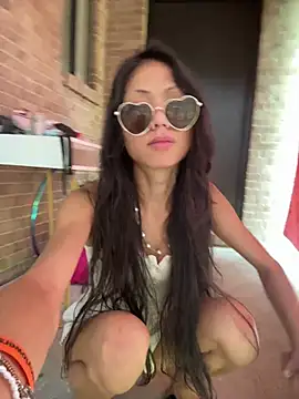 yummyrina online show from May 21, 2026, 6:04 pm
