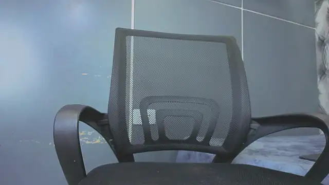 Hilary-banks online show from November 8, 2025, 4:56 am