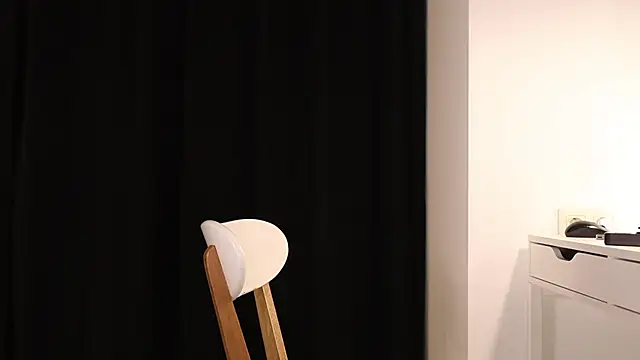 AnnittaStar online show from January 12, 2026, 3:56 am