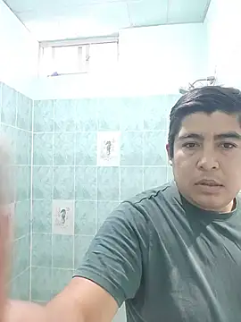 Javiriosmora online show from August 3, 2026, 10:24 pm