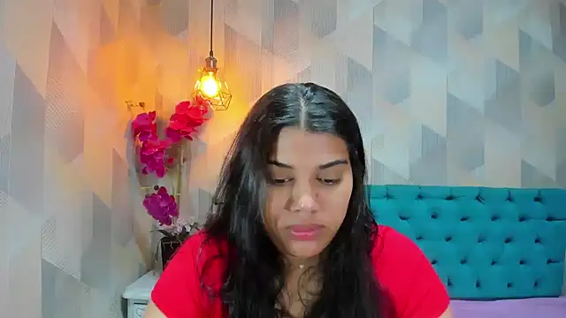 LindaBreeS online show from December 14, 2025, 1:49 pm