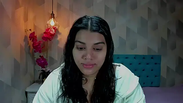 Snapshot of LindaBreeS chatting on January 12, 2026, 3:06 pm LindaBreeS online show from January 12, 2026, 3:06 pm