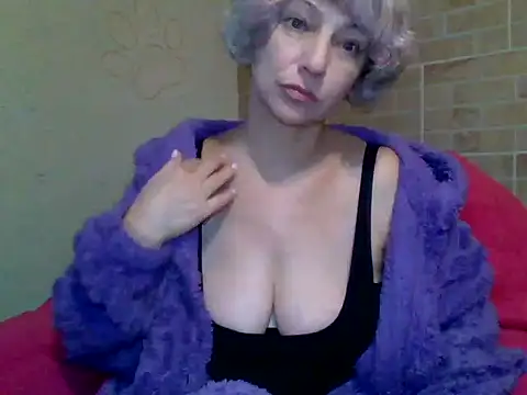 Lorie Carrie online show from January 2, 2025, 2:02 pm