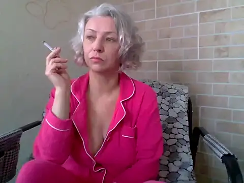 Lorie Carrie online show from March 31, 2026, 8:04 am