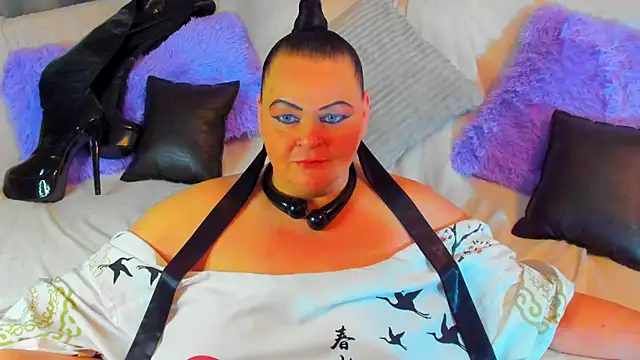 MilanaBiegert online show from January 27, 2025, 8:07 pm