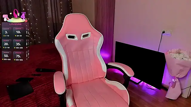 Snapshot of Jane_Paws chatting on September 22, 2025, 1:18 am Jane Paws online show from September 22, 2025, 1:18 am