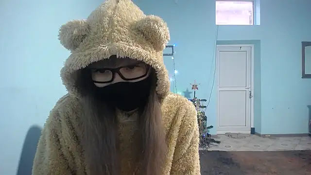 elllaaxx online show from January 6, 2025, 10:57 am