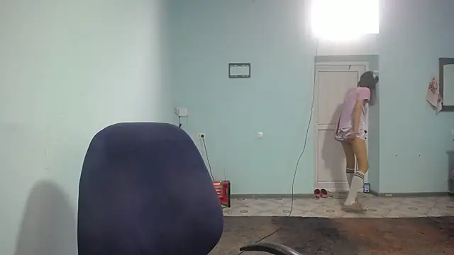 elllaaxx online show from March 22, 2025, 4:45 am