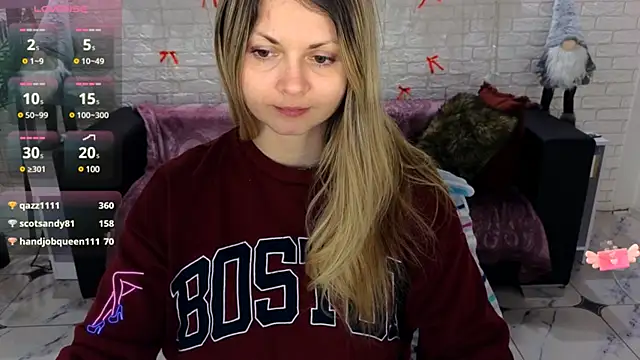Snapshot of SmilingEmily_ chatting on December 25, 2024, 10:50 am SmilingEmily online show from December 25, 2024, 10:50 am