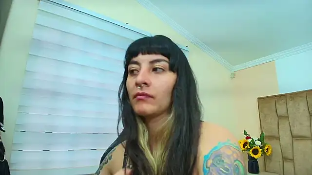 Naughty Kittenm online show from September 27, 2025, 11:37 am