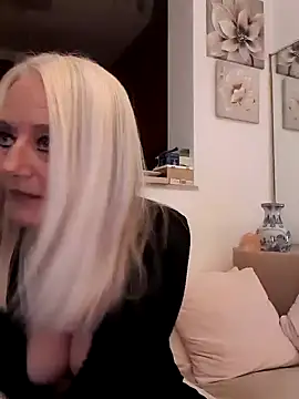 kikkastar online show from January 23, 2025, 8:13 pm