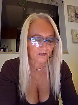 kikkastar online show from September 14, 2025, 8:08 pm