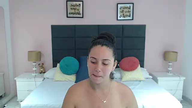 MadisonJenner online show from January 9, 2025, 2:51 pm