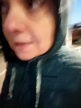 Snapshot of Sunbelxx chatting on March 18, 2025, 6:04 pm Sunbelxx online show from March 18, 2025, 6:04 pm