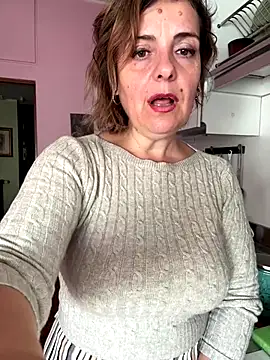 Snapshot of Sunbelxx chatting on October 7, 2025, 7:38 am Sunbelxx online show from October 7, 2025, 7:38 am