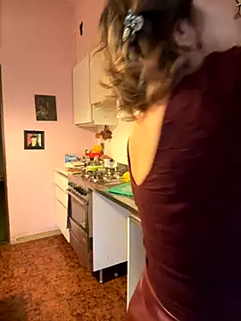 Snapshot of Sunbelxx chatting on October 23, 2025, 7:40 am Sunbelxx online show from October 23, 2025, 7:40 am