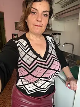 Snapshot of Sunbelxx chatting on November 7, 2025, 9:09 am Sunbelxx online show from November 7, 2025, 9:09 am