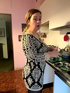 Snapshot of Sunbelxx chatting on December 18, 2025, 9:48 am Sunbelxx online show from December 18, 2025, 9:48 am