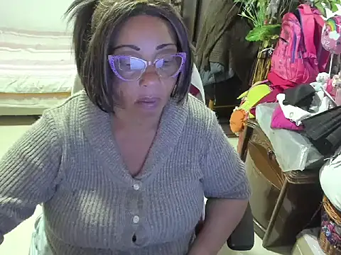 Snapshot of Mrs_mommy_ chatting on March 7, 2025, 4:55 pm Mrs mommy online show from March 7, 2025, 4:55 pm