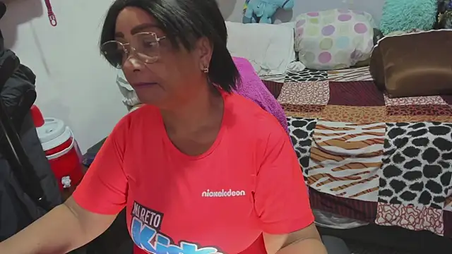 Snapshot of Mrs_mommy_ chatting on February 24, 2026, 11:41 am Mrs mommy online show from February 24, 2026, 11:41 am