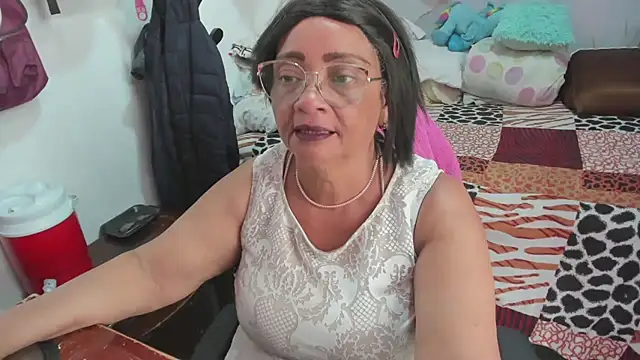 Snapshot of Mrs_mommy_ chatting on February 27, 2026, 8:20 pm Mrs mommy online show from February 27, 2026, 8:20 pm