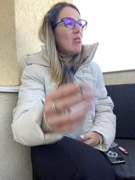 HotXMom online show from March 22, 2025, 7:25 am