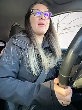 HotXMom online show from April 11, 2026, 4:50 am