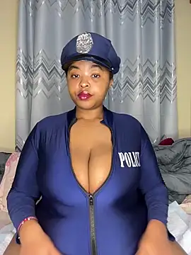 Snapshot of Linahlove chatting on February 25, 2026, 10:08 pm Linahlove online show from February 25, 2026, 10:08 pm