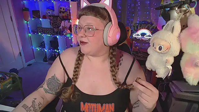 Snapshot of FatVeronica chatting on January 18, 2026, 7:01 am FatVeronica online show from January 18, 2026, 7:01 am