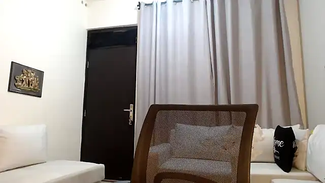 Horny princes online show from November 27, 2025, 5:53 am