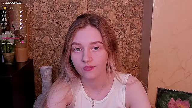 Ksuhesa online show from March 22, 2025, 1:30 pm