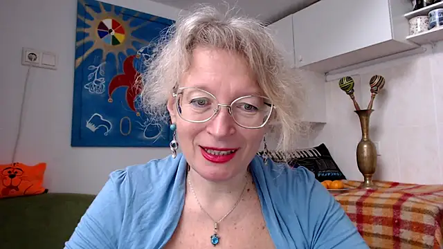 Zosya1111 online show from December 15, 2024, 9:35 am