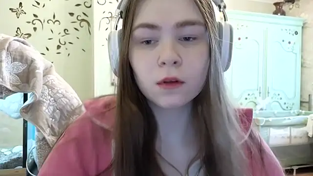 LucyZeph online show from January 14, 2025, 11:20 am