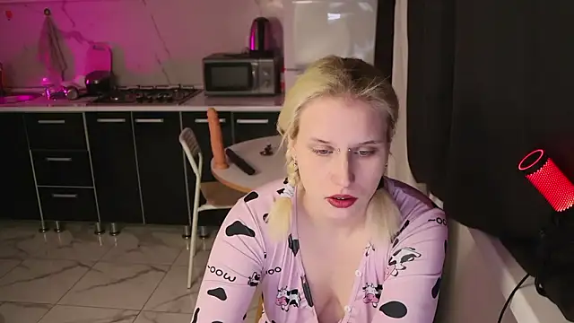 Snapshot of MertyXX chatting on February 8, 2026, 10:24 pm MertyXX online show from February 8, 2026, 10:24 pm