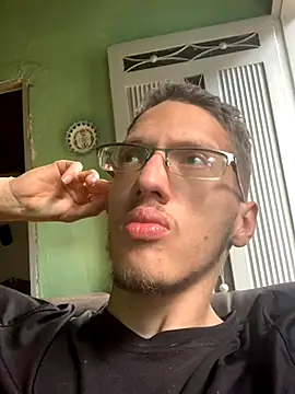 Snapshot of SOYMRX chatting on November 26, 2025, 9:38 pm SOYMRX online show from November 26, 2025, 9:38 pm