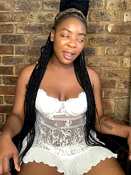 Snapshot of Ass-Queen chatting on September 19, 2025, 10:49 am Ass-Queen online show from September 19, 2025, 10:49 am