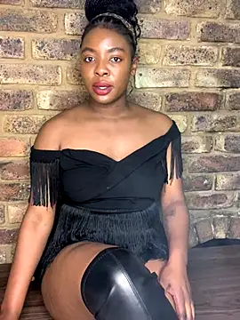 Snapshot of Ass-Queen chatting on September 25, 2025, 9:29 pm Ass-Queen online show from September 25, 2025, 9:29 pm