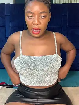 Snapshot of Ass-Queen chatting on September 27, 2025, 6:02 pm Ass-Queen online show from September 27, 2025, 6:02 pm