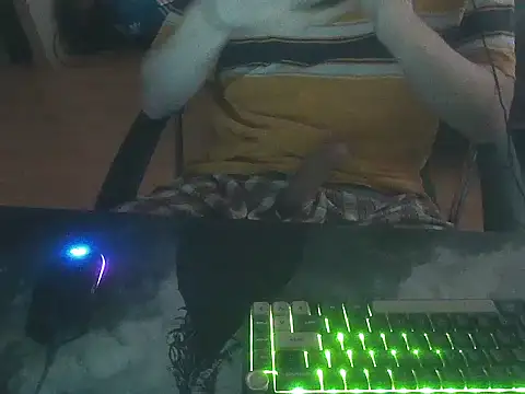 Snapshot of bnj181407 chatting on October 12, 2025, 5:01 pm bnj181407 online show from October 12, 2025, 5:01 pm