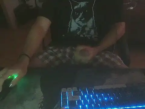 Snapshot of bnj181407 chatting on March 7, 2026, 1:30 pm bnj181407 online show from March 7, 2026, 1:30 pm