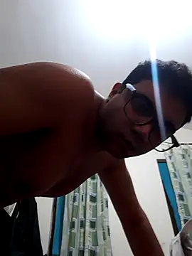 Snapshot of Apobaba077 chatting on February 23, 2026, 7:00 pm Apobaba077 online show from February 23, 2026, 7:00 pm